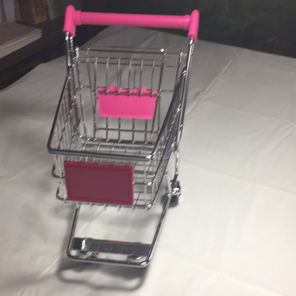 Shopping cart for any doll